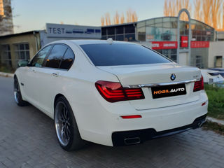 BMW 7 Series foto 3