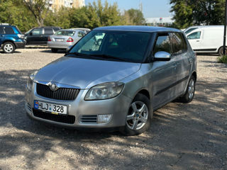 Skoda Fabia foto 2