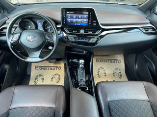 Toyota C-HR foto 9