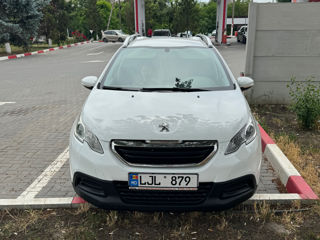 Peugeot 2008 foto 2