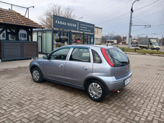 Opel Corsa foto 3