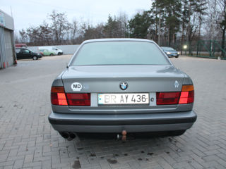 BMW 5 Series foto 5