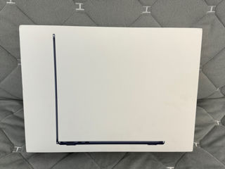 MacBook Air 13.6 2024 M3 Midnight Sigilat Original Garantie Apple