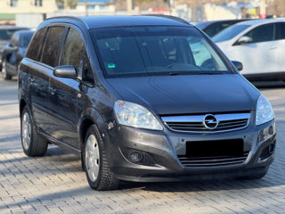 Opel Zafira foto 4