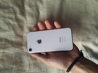 iPhone 8