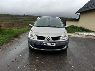 Renault Scenic foto 2