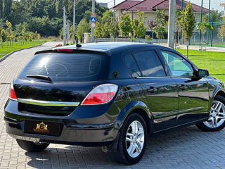 Opel Astra foto 4