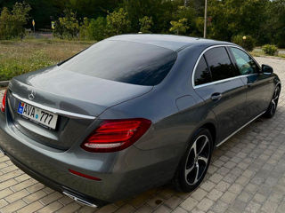 Mercedes E-Class foto 3