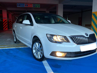 Skoda Superb foto 3