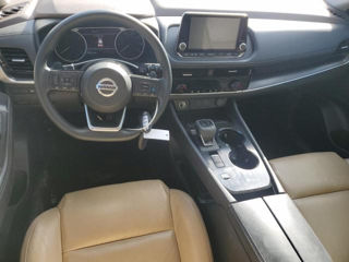 Nissan Rogue foto 8