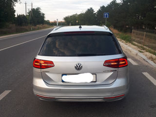 Volkswagen Passat foto 3