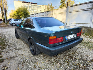 BMW 5 Series foto 7