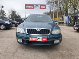 Skoda Octavia foto 2