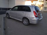 Suzuki Liana foto 2