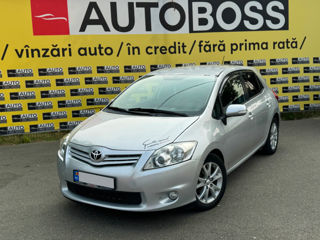 Toyota Auris foto 1