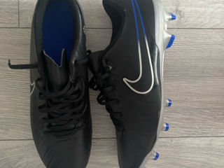 Vand Ghete de Fotbal Nike Noi!