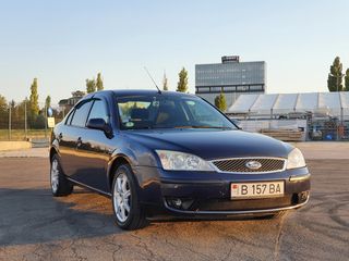 Ford Mondeo foto 3