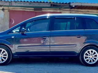 Opel Zafira foto 8