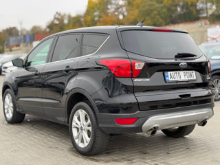 Ford Escape foto 4