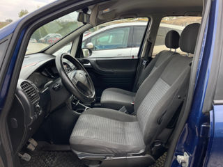 Opel Zafira foto 7