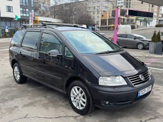 Volkswagen Sharan foto 2