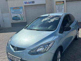 Mazda 2 foto 1