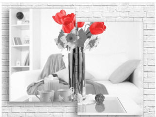 Tablou multicanvas Art.Desig Lalele rosii pe alb-negru optează pentru calitate