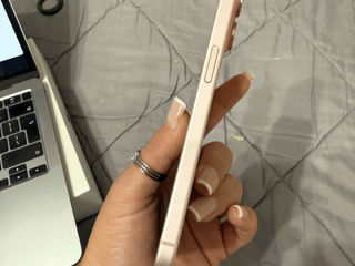 iPhone 15 128 GB pink foto 6