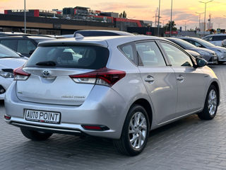 Toyota Auris foto 3