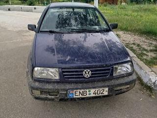 Volkswagen Vento foto 7