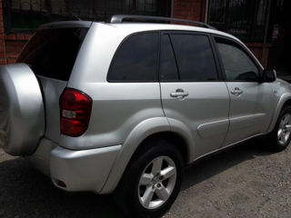 Toyota Rav 4 foto 2