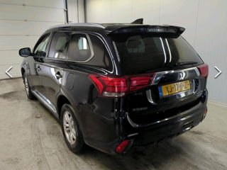 Mitsubishi Outlander foto 3