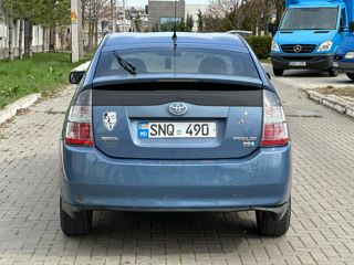 Toyota Prius foto 4