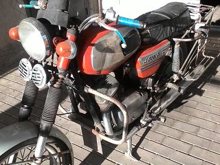 Jawa 350 foto 2