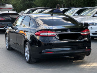 Ford Fusion foto 5