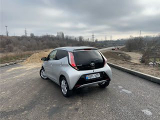 Toyota Aygo foto 2