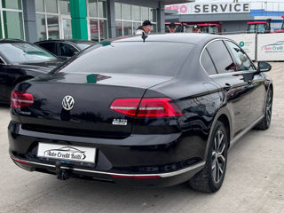 Volkswagen Passat foto 4