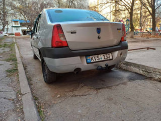 Dacia Logan foto 3