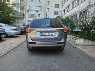 Mitsubishi Outlander foto 4