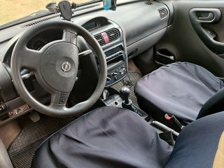 Opel Corsa foto 2