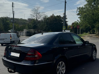 Mercedes E-Class foto 4