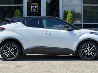 Toyota C-HR foto 8