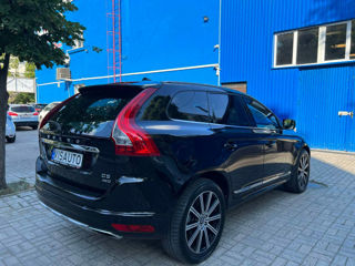 Volvo XC60 foto 2