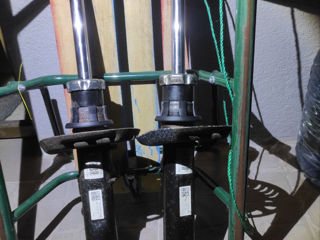 Передние и задние аммортизаторы, задние пружины и люстры на Skoda Octavia A5 б/у