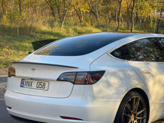 Tesla Model 3 foto 5