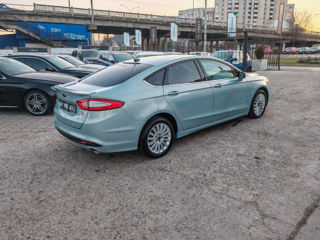 Ford Fusion foto 6