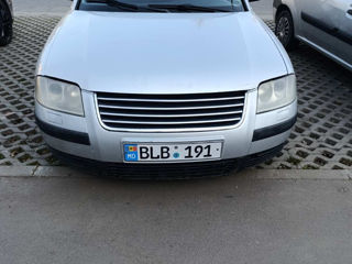 Volkswagen Passat foto 1