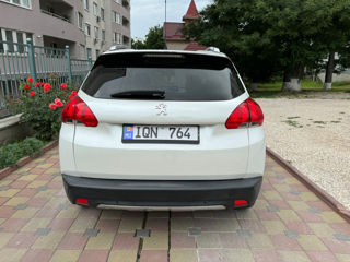 Peugeot 2008 foto 5