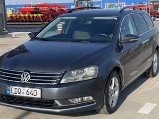 Volkswagen Passat foto 2