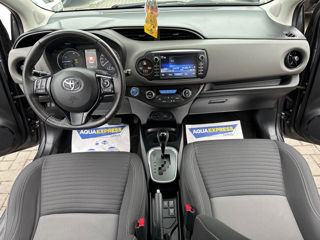 Toyota Yaris foto 10